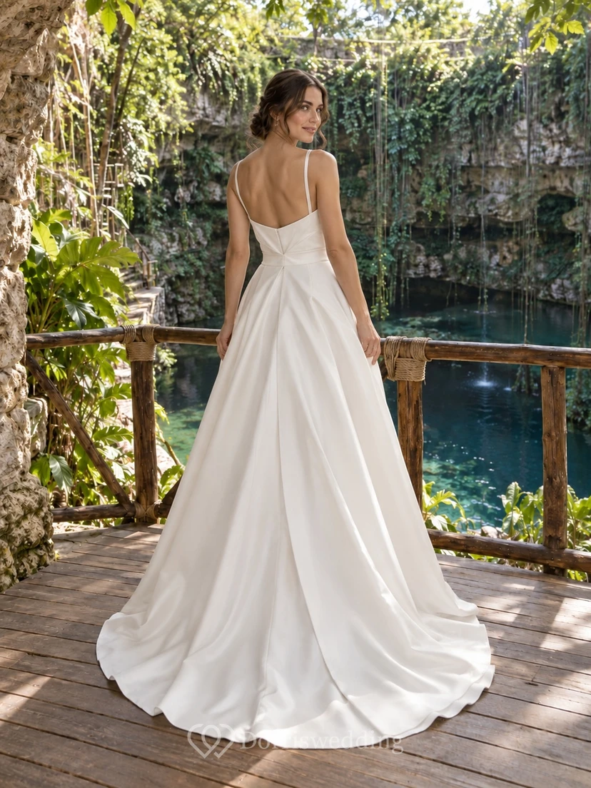 Schlichtes Brautkleid aus Satin mit Wasserfallausschnitt, feinen Trägern und fließendem A-Linien-Rock view 2