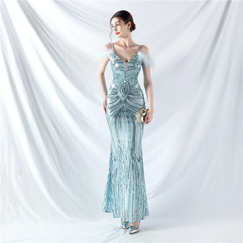 Vestido de noche con cuentas florales y plumas de avestruz elaboradas artesanalmente view 37