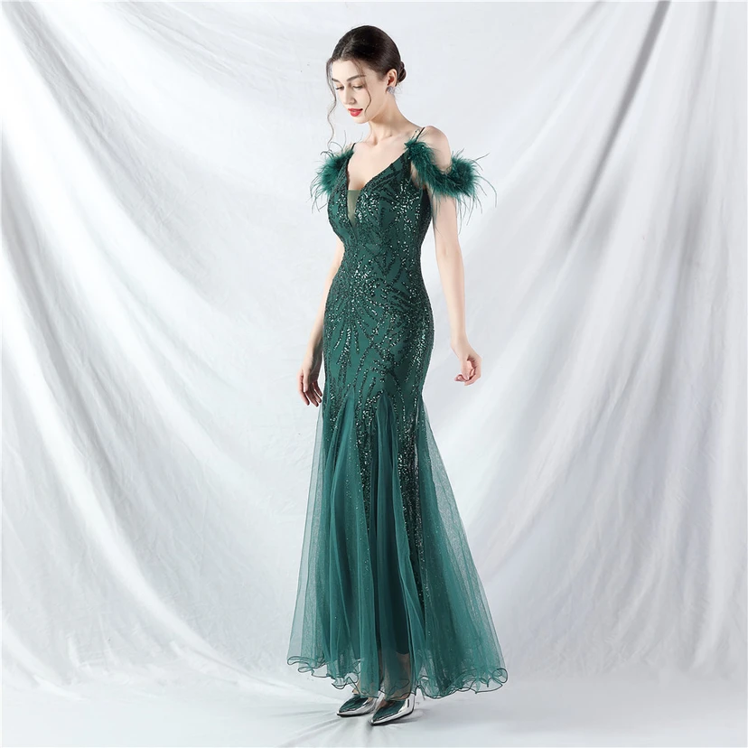 9-farbiges, handgefertigtes Abendkleid aus Kamelfedern, Netzstoff und Pailletten, sexy Trägern view 13