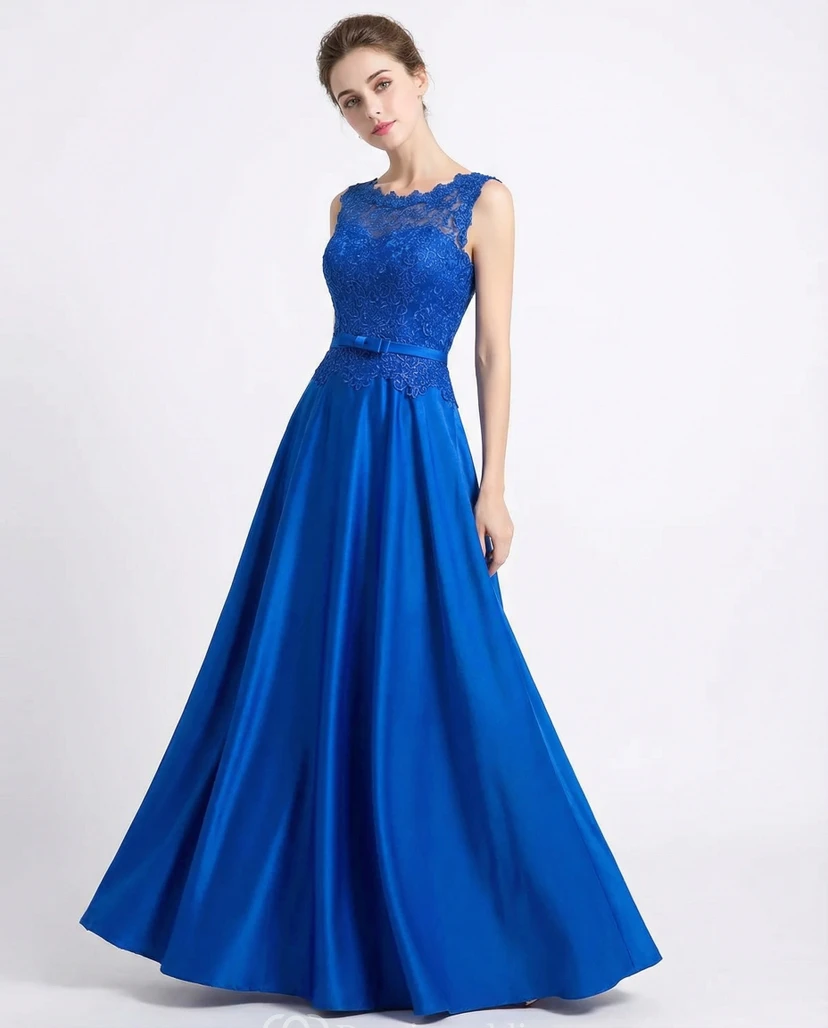 Schlichtes Brautjungfernkleid aus Satin und Spitze mit Schnürung