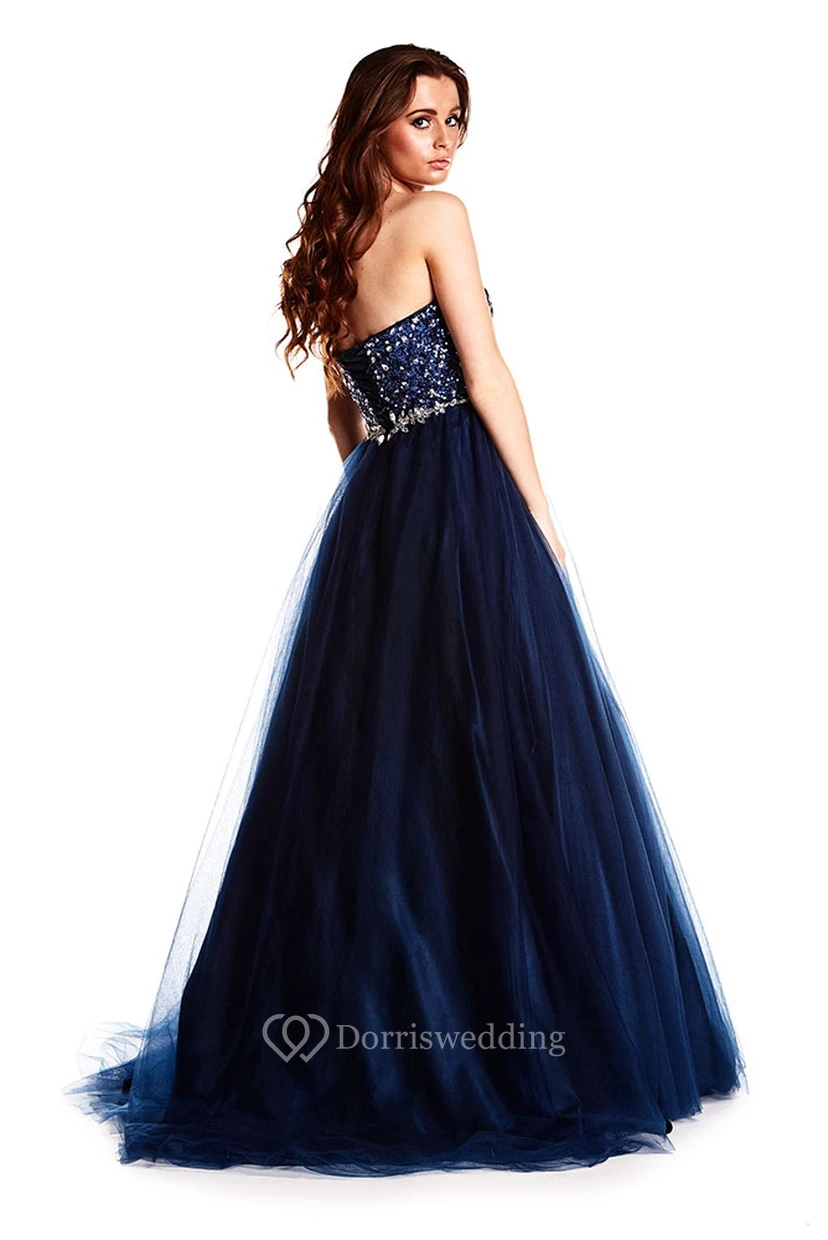 Herzförmiges, bodenlanges, perlenbesetztes Tüll-Abendkleid mit Taillenschmuck und Schnürung view 2
