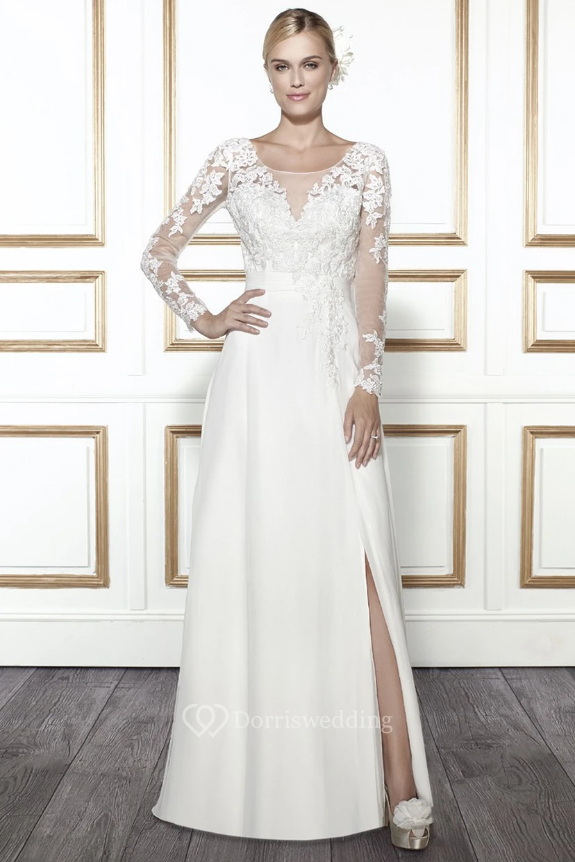 Robe de mariée longue à col rond et manches longues en mousseline ornée d'appliqués