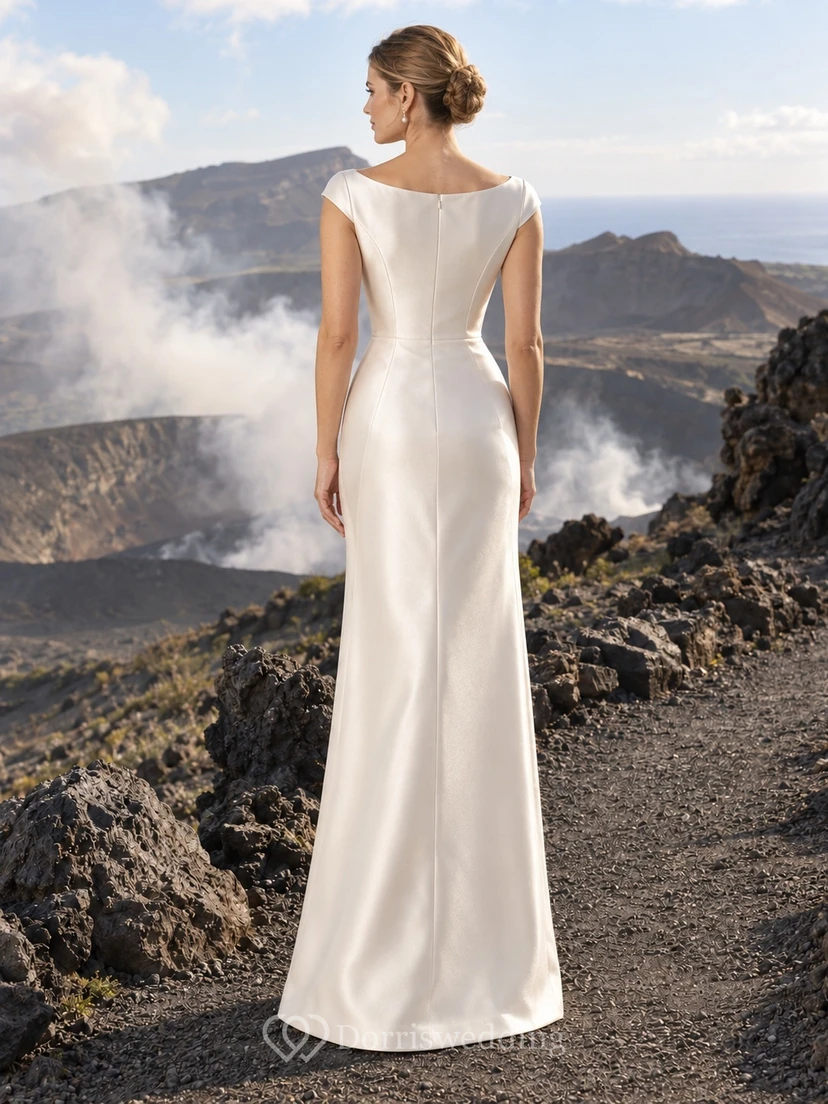 Schlichtes Brautkleid aus Satin mit U-Boot-Ausschnitt und kurzen Ärmeln view 2