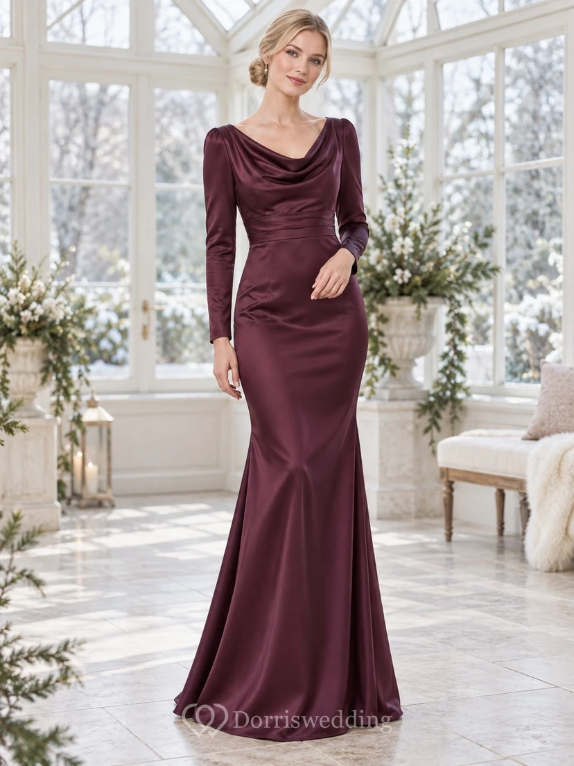Vestido de dama de honor de satén color morera con cuello drapeado y mangas largas estilo sirena