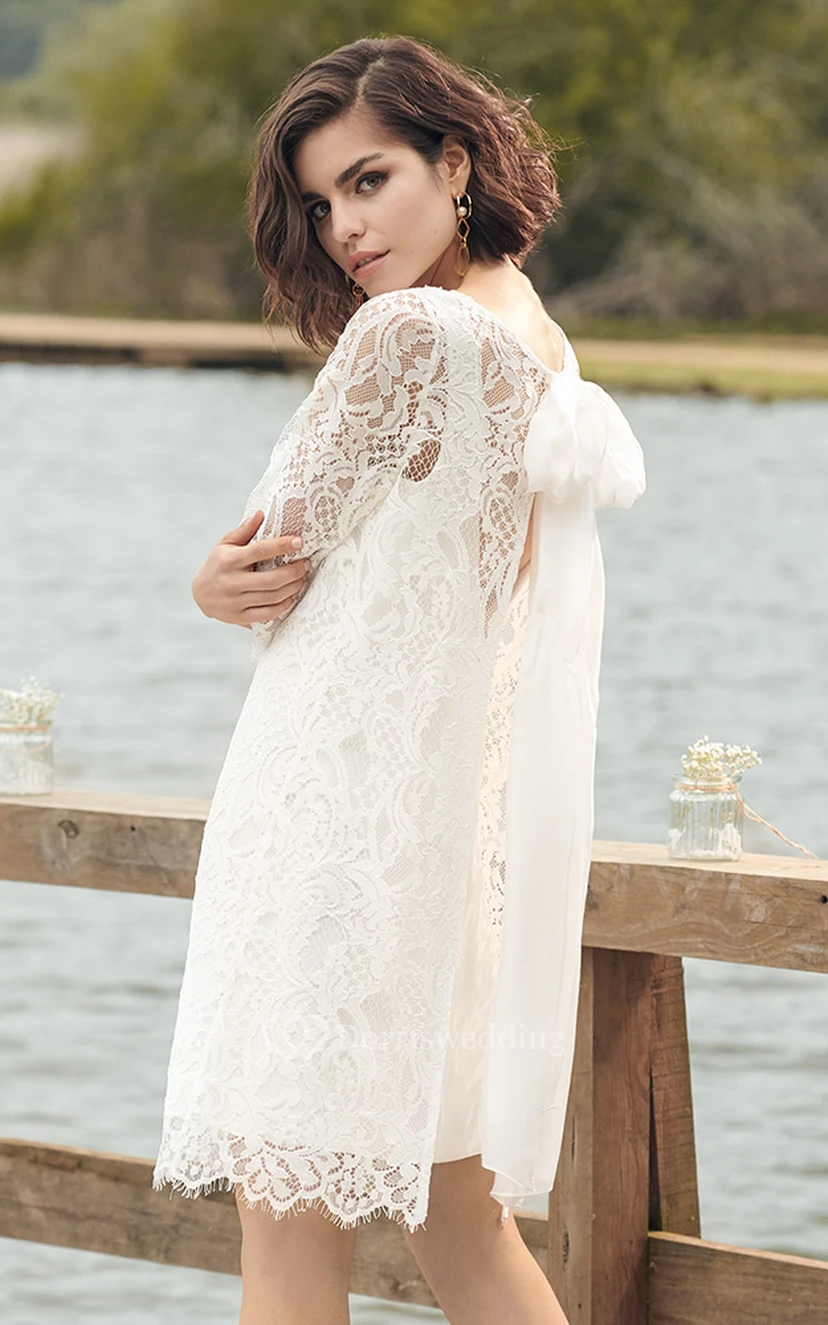 Schlichtes, knielanges A-Linien-Brautkleid aus Spitze mit 3/4-Ärmeln und Schleife view 2