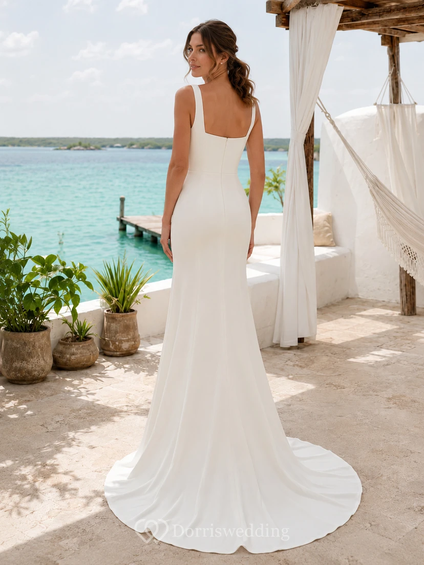 Robe de mariée fourreau en crêpe à bretelles et encolure carrée simple, couleur lagon view 2
