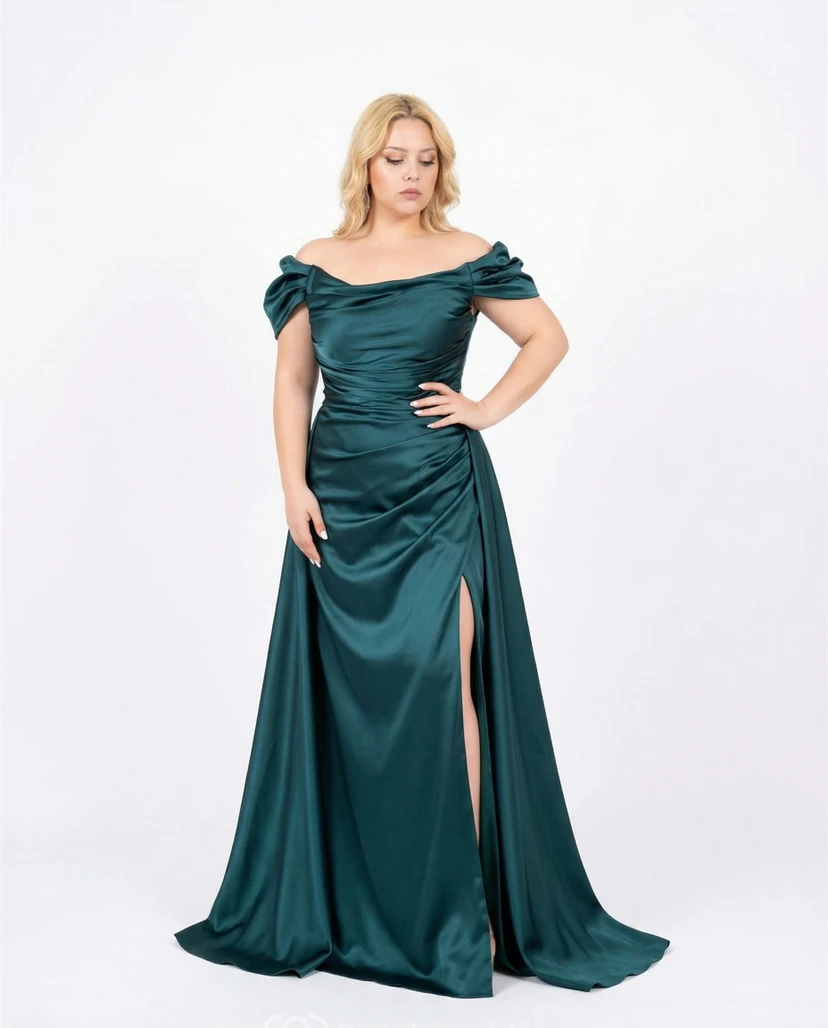 Plus Size Satin-Abendkleid in A-Linie mit Schlitz vorne view 3