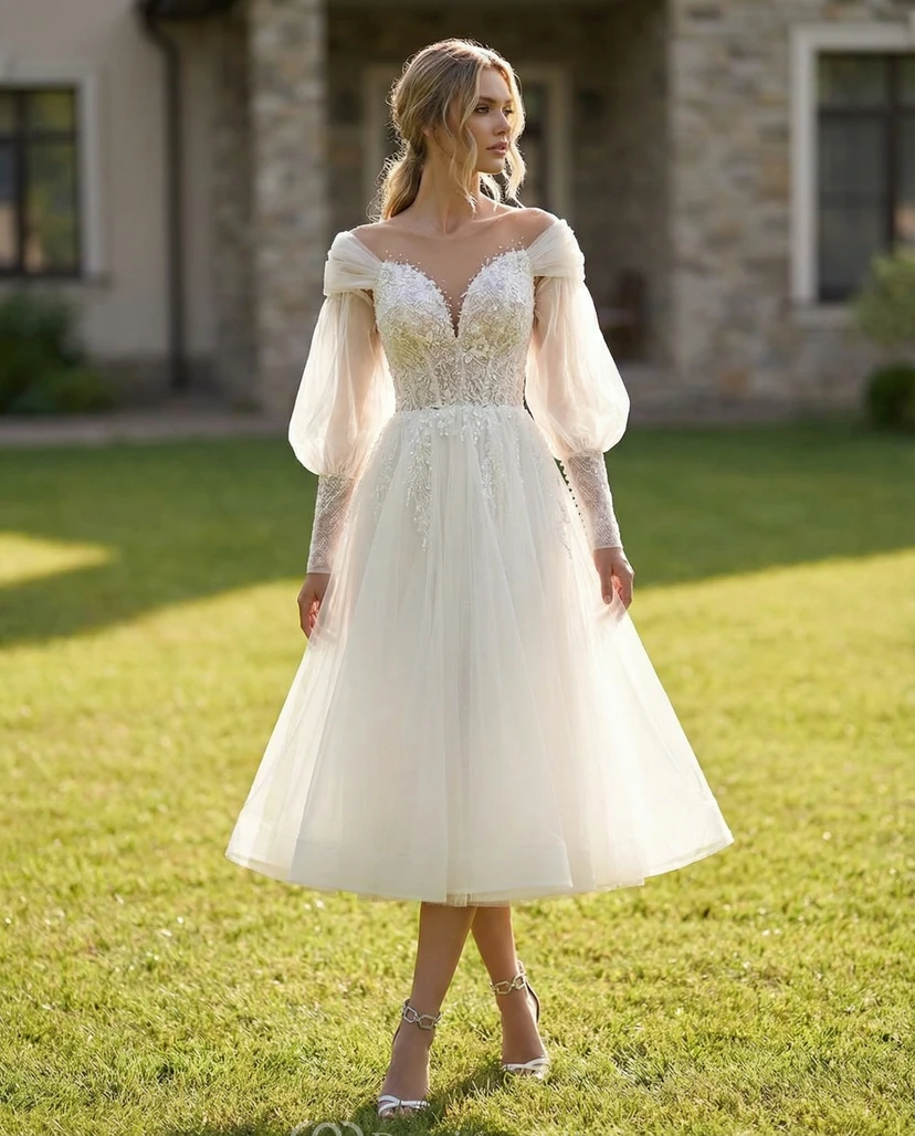 Robe de mariée courte à manches longues grande taille
