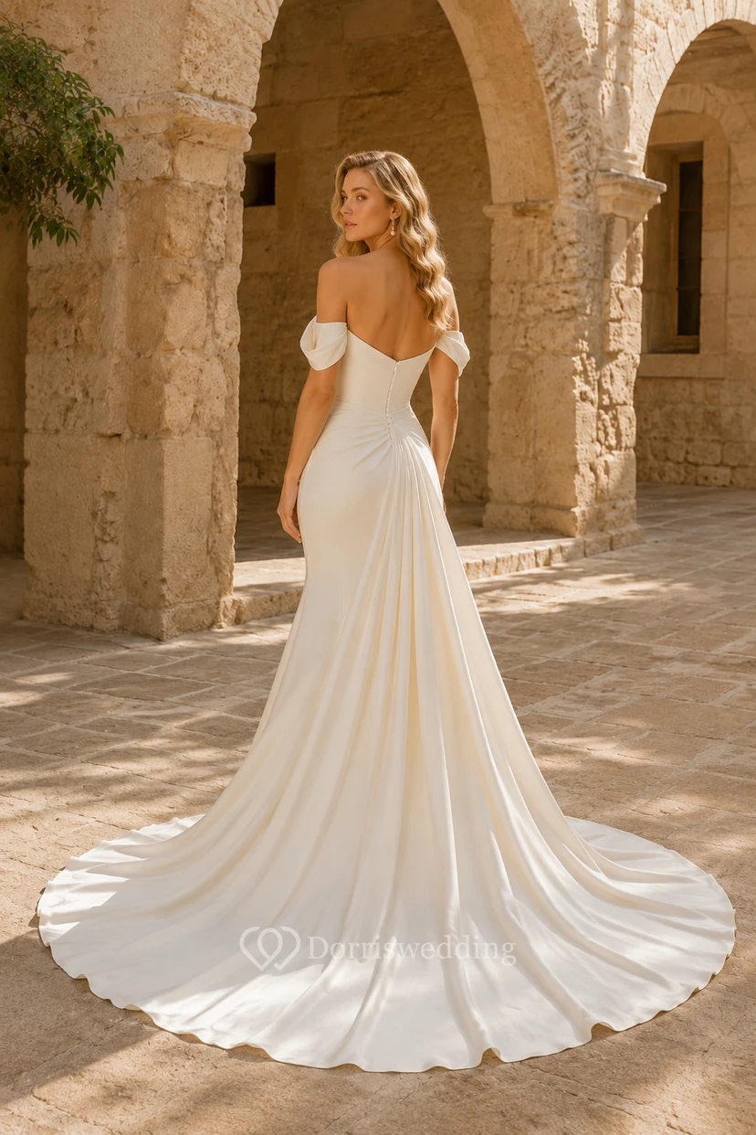 Schulterfreies Meerjungfrauen-Hochzeitskleid aus Satin mit drapierten Einsätzen view 2
