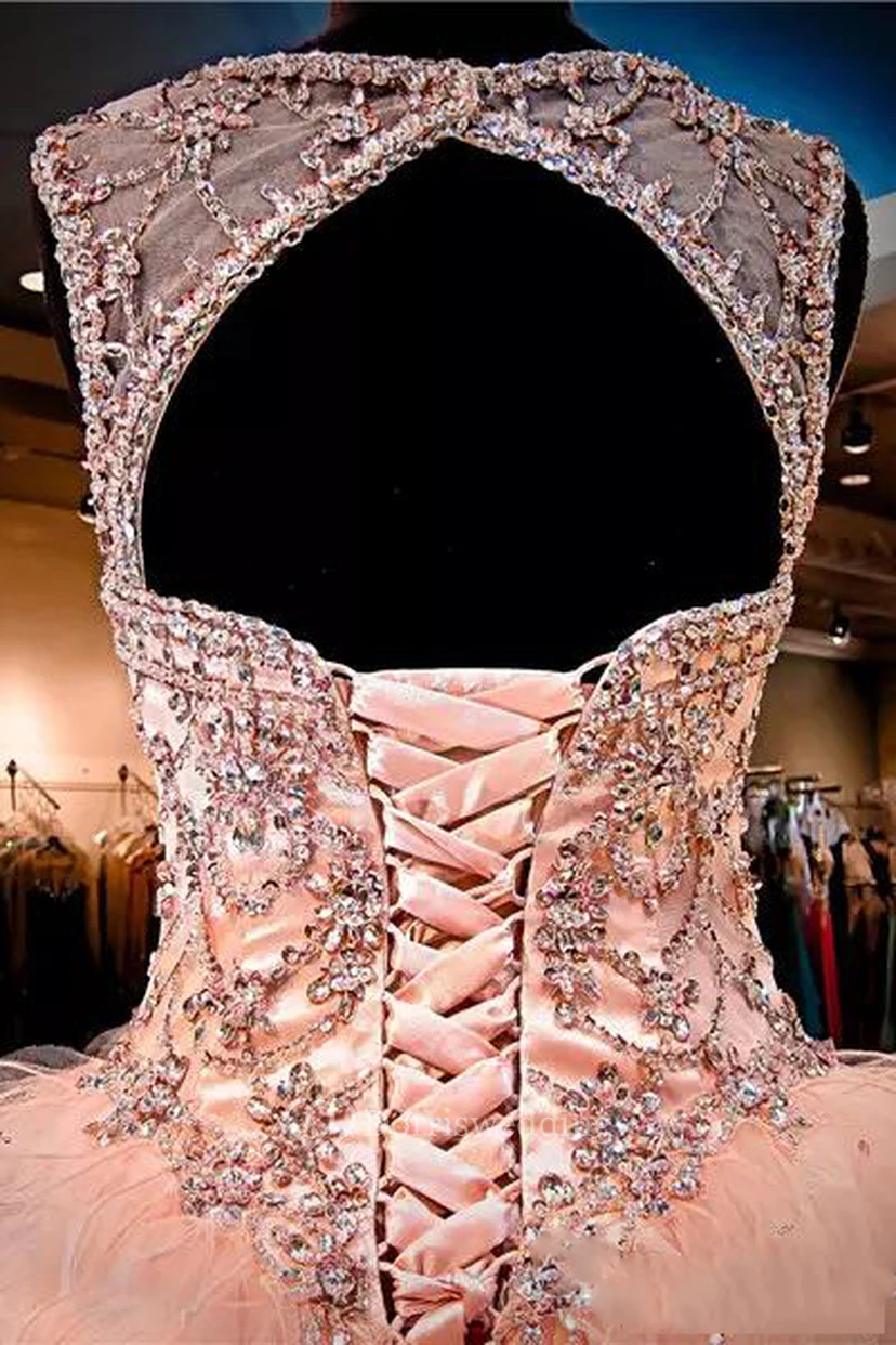 Ballkleid „Jewel Ball Gown“, bodenlang, ärmellos, aus Tüll mit Schnürung und Schlüssellochausschnitt am Rücken. view 3