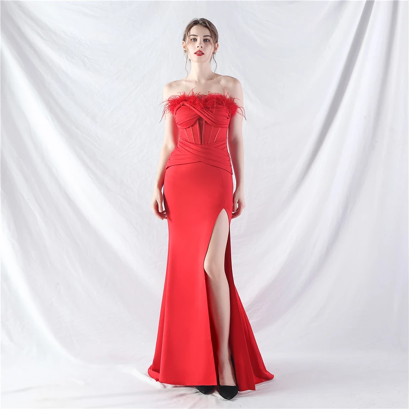 Fischgrätmusterweste, tailliertes Satinkleid mit Faltenwurf, handgefertigtes High-End-Abendkleid mit Straußenfedern view 37