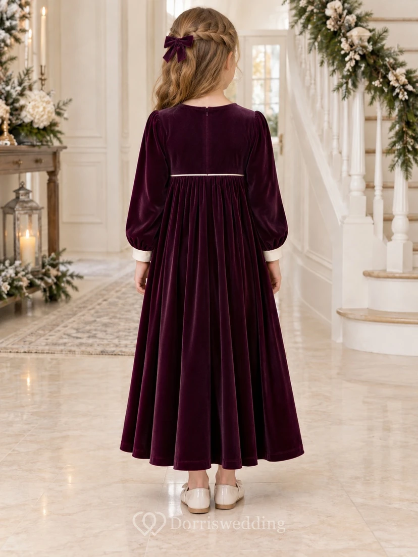 Pflaumenfarbenes Samtkleid im Empire-Stil mit langen Bischofsärmeln und Knöchellänge für Blumenmädchen view 2