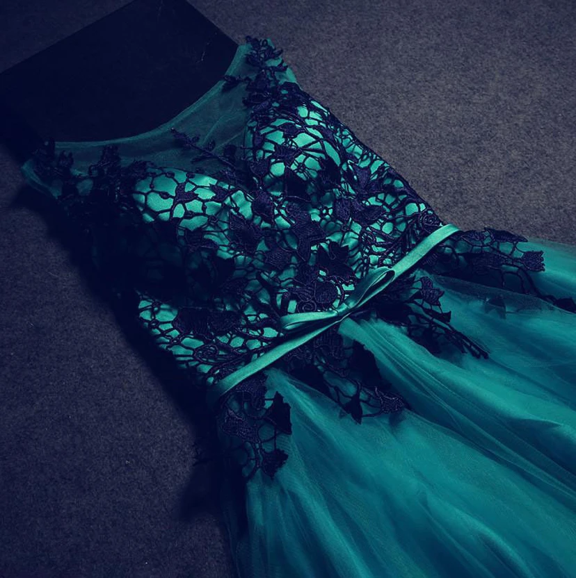 Elegant Illusion Tulle A-line Evening Dress With Appliques view 4