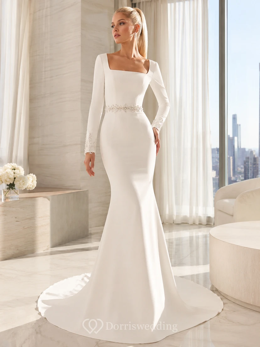 Robe de mariée sirène minimaliste en satin, col carré, manches longues, traîne, col rond, manches longues, encolure carrée.