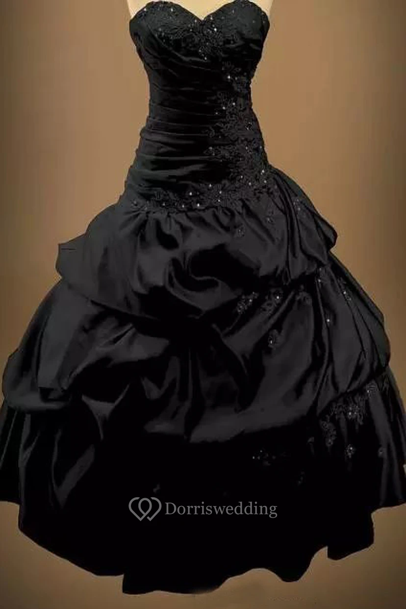 Robe de bal en taffetas, sans manches, à bretelles, longue jusqu'au sol, avec traîne chapelle, ornée de perles et de volants, robe de mariée princesse