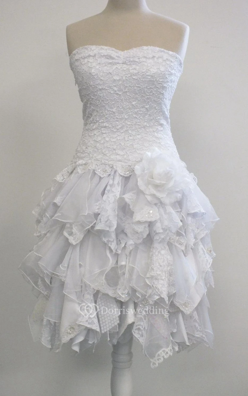 Robe courte trapèze bustier en dentelle à volants et veste assortie view 2