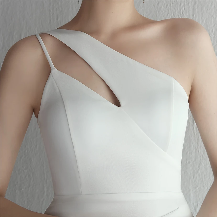 Satin-Kleid, schmal geschnitten, schulterfrei, lang, für festliche Anlässe wie Dinnerpartys, Hochzeiten oder Ausstellungen von Automodellen view 27