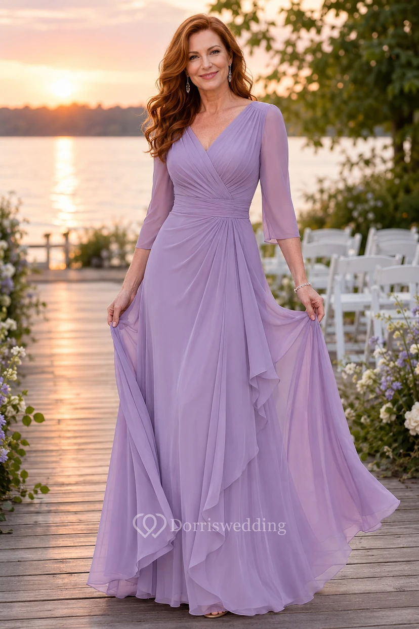 Robe mère en mousseline lavande à col en V, coupe trapèze et volants cascade