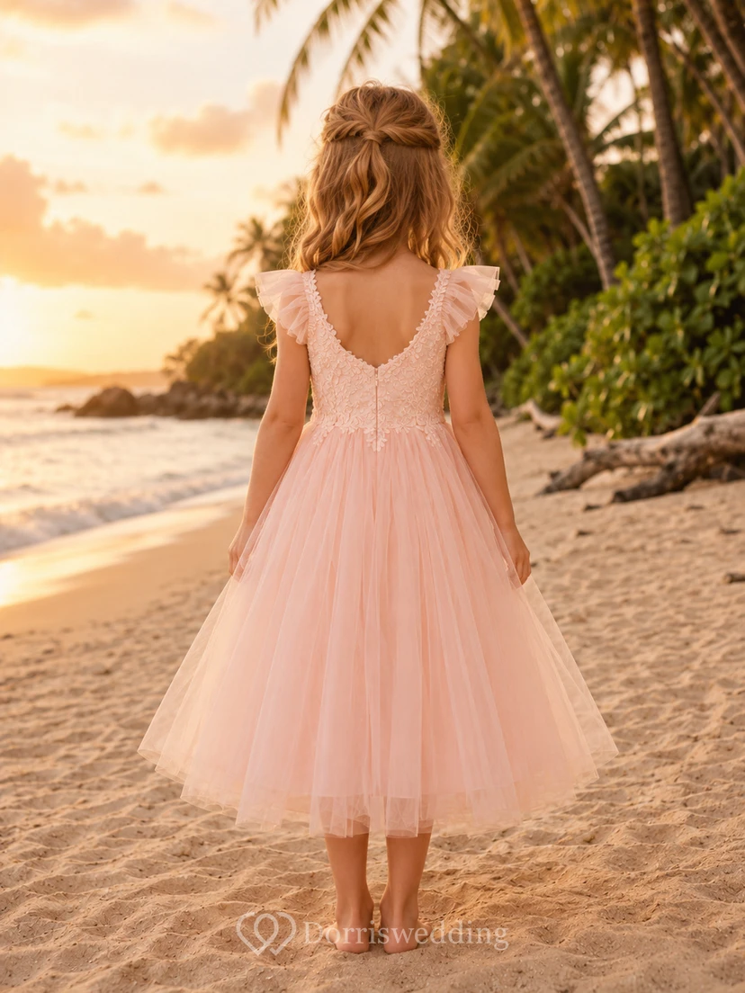 Blumenmädchenkleid aus perlmuttrosa Tüll, A-Linie, mit flatternden Ärmeln, V-Ausschnitt, Teelänge und Rüschenbesatz view 2