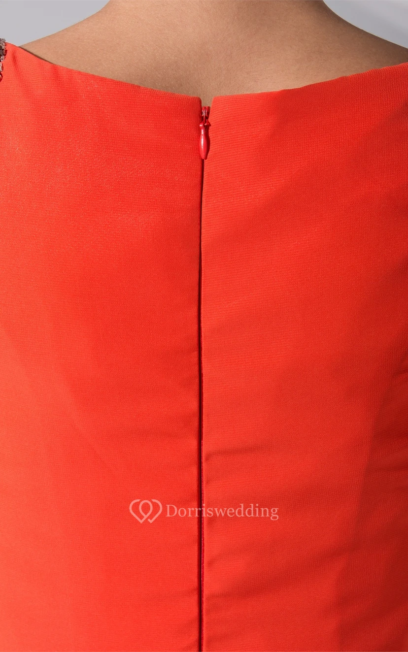 Halbärmeliges, gerafftes Abendkleid mit V-Ausschnitt, seitlicher Drapierung und Schleppe view 9