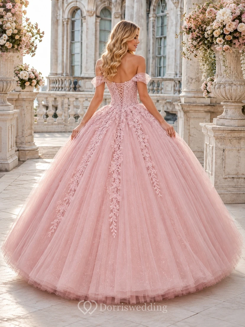 Zartrosa Tüll-Ballkleid mit schulterfreiem ärmellosem Blumenmuster für Quinceañeras view 2