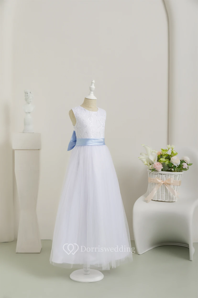 White Scoop Sleeveless Tulle A-line Communion Dress with Back Bow view 4
