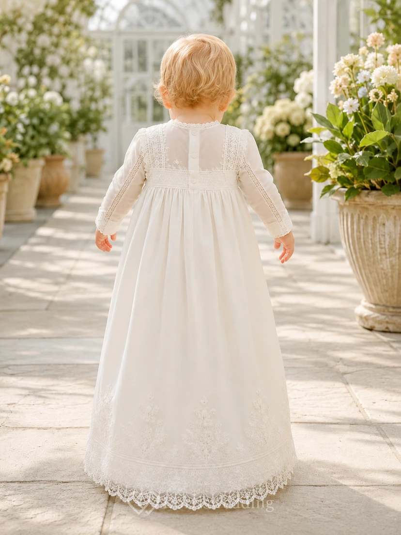 Elfenbeinfarbenes, langärmeliges Taufkleid mit Spitzeneinsatz für Jungen view 2