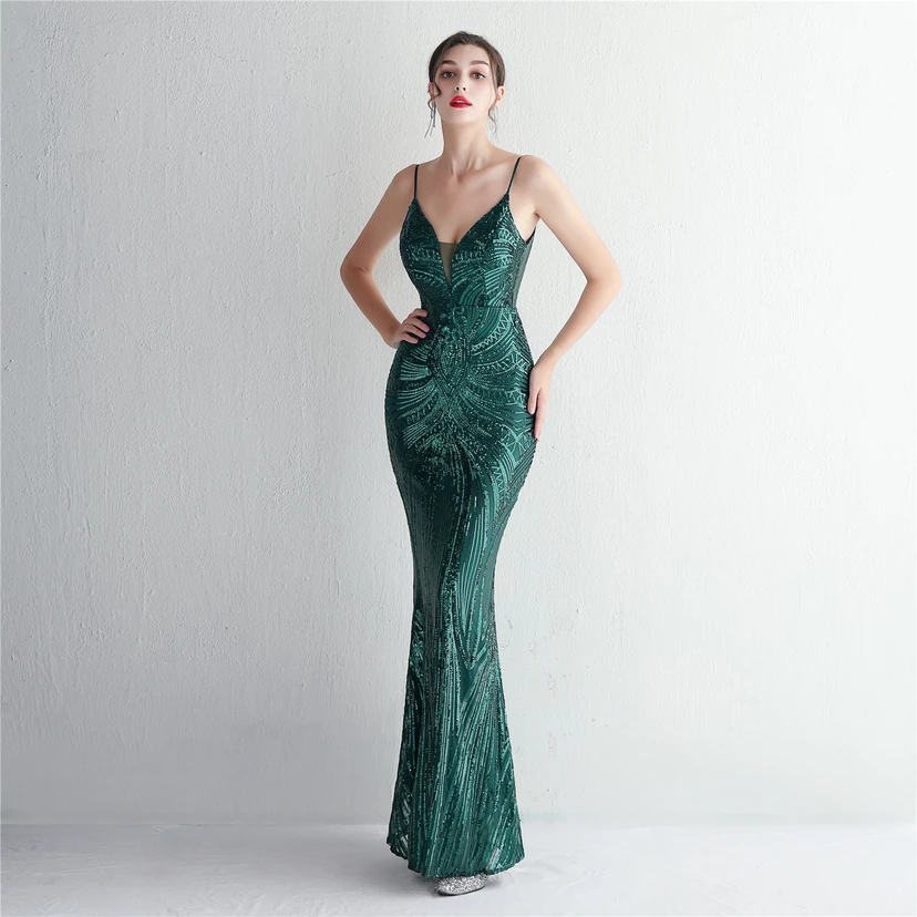 Vestido largo de noche con lentejuelas y tirantes de flores, ajustado, elegante y de estilo sofisticado. view 59