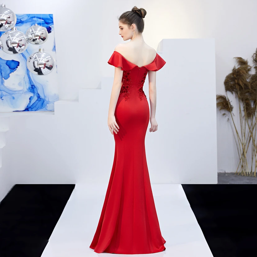 Robe de mariée longue rouge asymétrique à une épaule, coupe sirène, idéale pour un banquet ou une soirée de mariage. view 32
