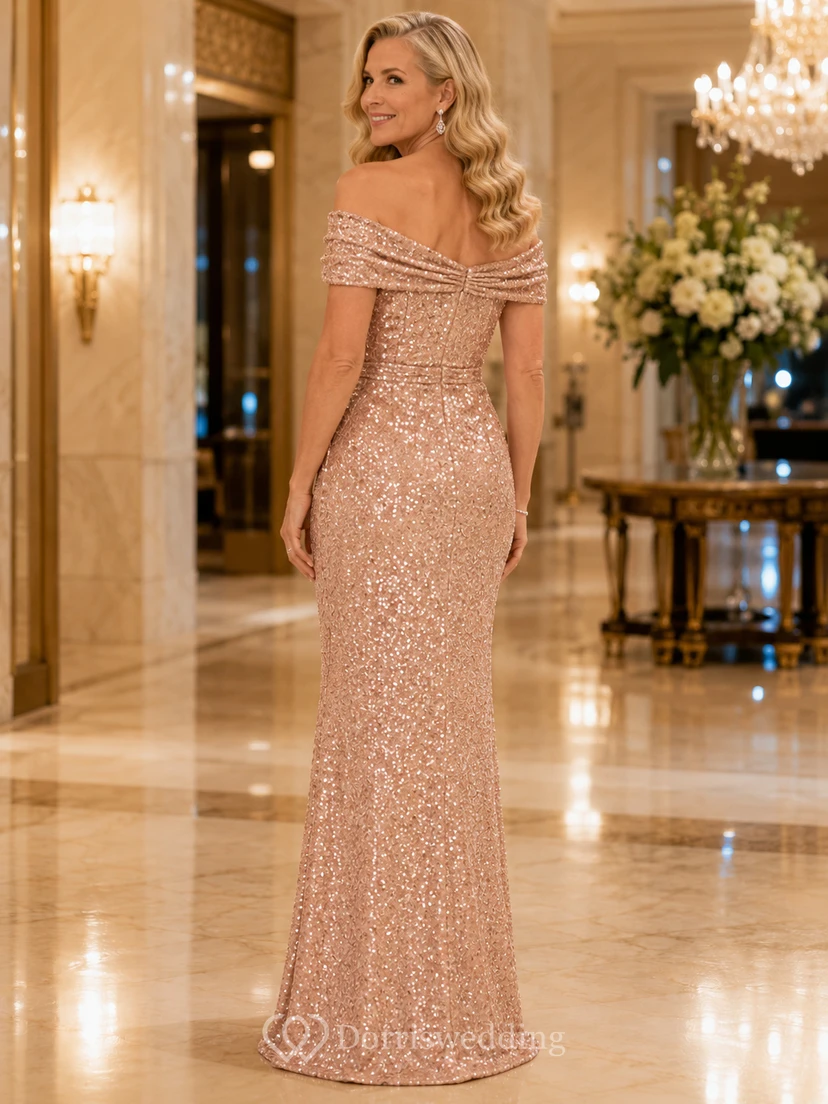 Luxuriöses, schulterfreies Pailletten-Etui-Kleid in Roségold mit bodenlangem Schnitt und skulpturalem Ausschnitt – perfekt für die Mutter der Braut view 2