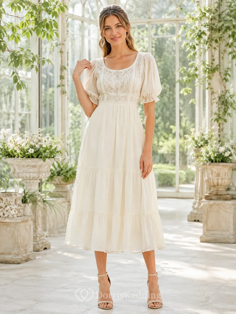 Teelanges Vintage-Kleid in Elfenbein mit Rundhalsausschnitt, Puffärmeln und A-Linien-Schnitt
