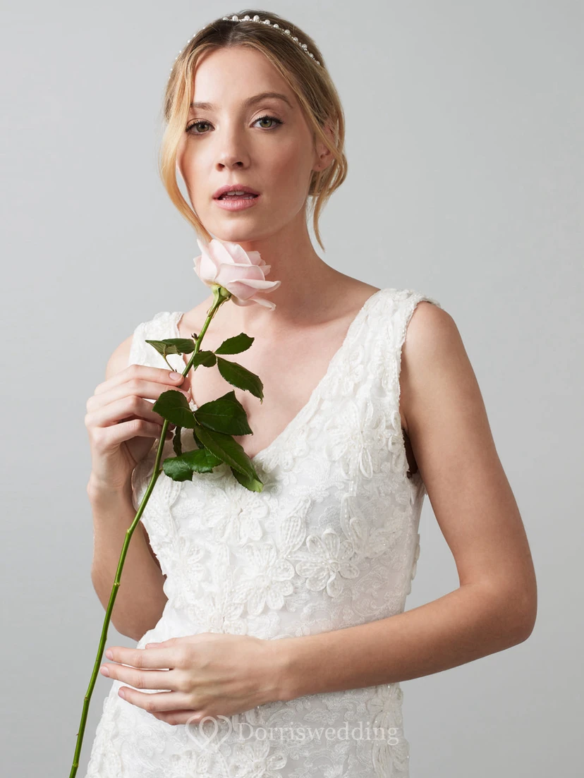 Midi V-Neck Appliqued Lace Wedding Dress With V Back view 4
