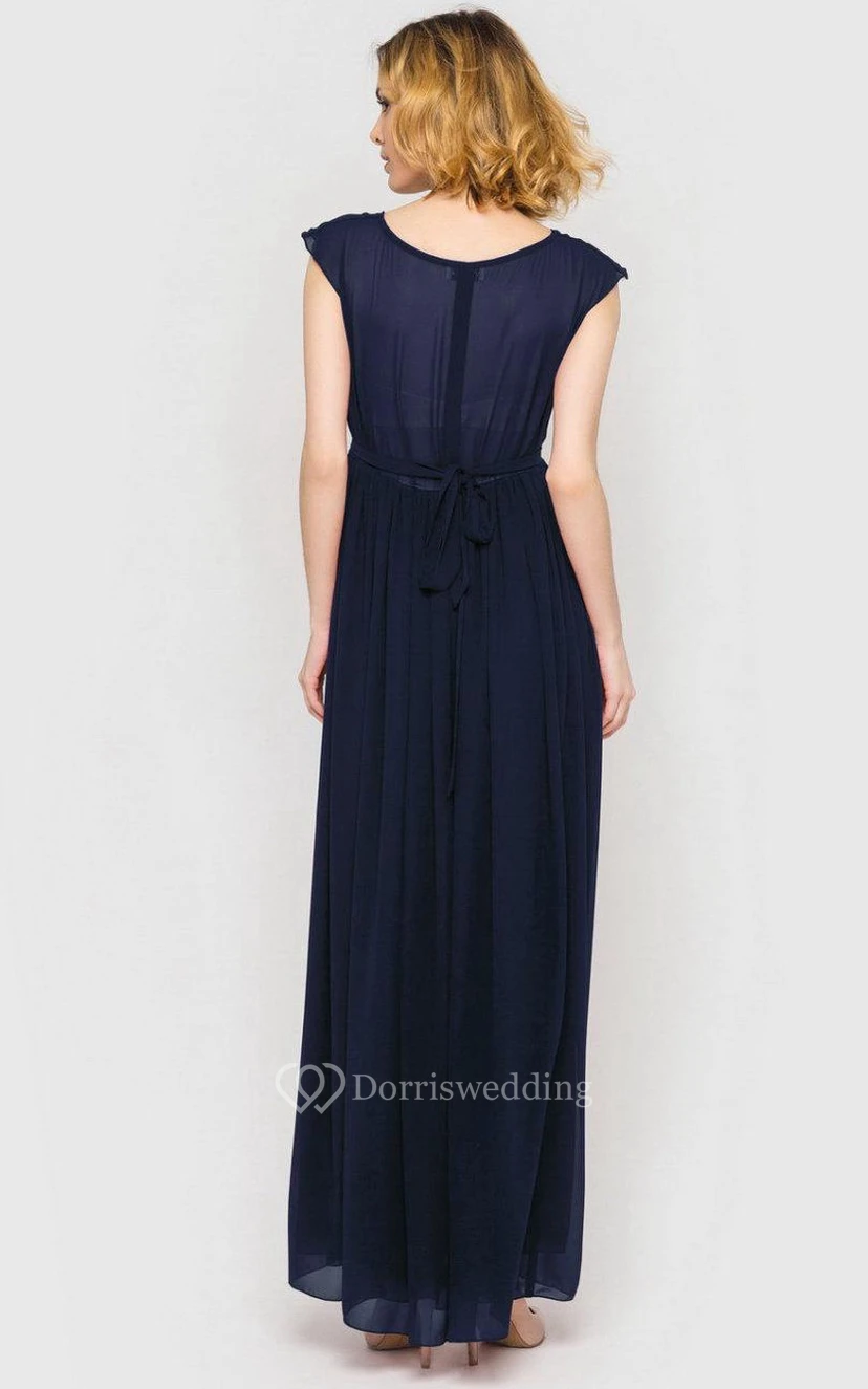 Chiffonkleid in A-Linie, bodenlang, mit Rundhalsausschnitt, kurzen Ärmeln und Falten sowie Bandagen view 3