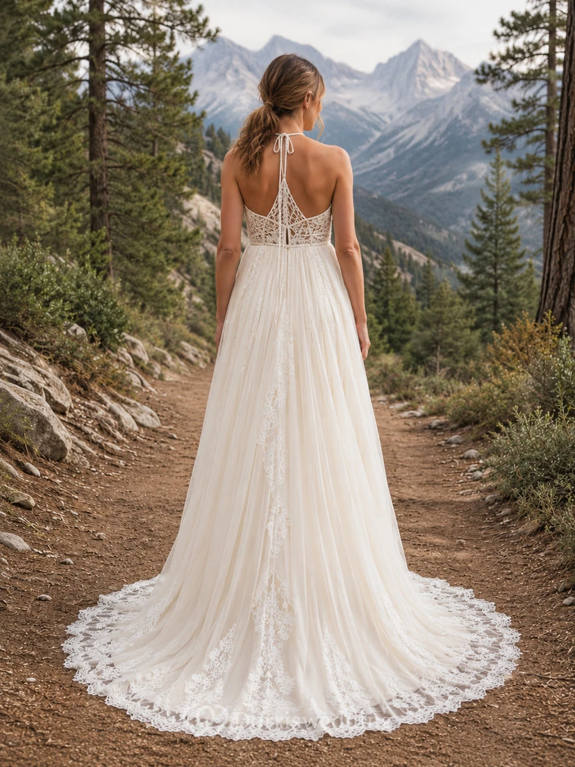 Umstands-Neckholder-Hochzeitskleid mit Spitzenoberteil und Bergwiesen-Flair view 2