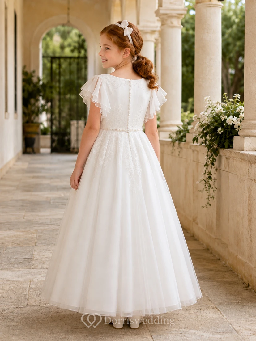 Weißes, gerüschtes Tüllkleid mit flatternden Ärmeln und Perlenbesatz für Kommunionmädchen view 2