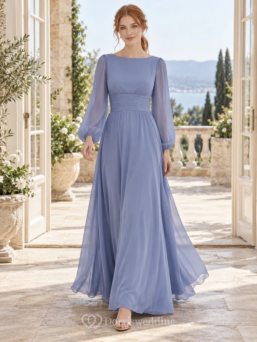 Schlichtes, periwinkelfarbenes Chiffon-Brautjungfernkleid mit langen Ärmeln, U-Boot-Ausschnitt, geraffter Taille und bodenlangem Schnitt