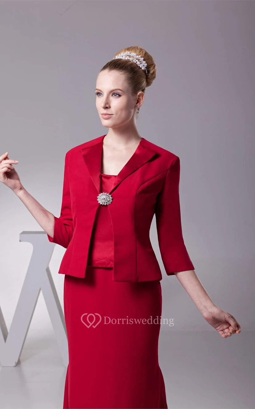 Klassisches Maxi-Etui-Jacket und Kleid mit Brosche view 3