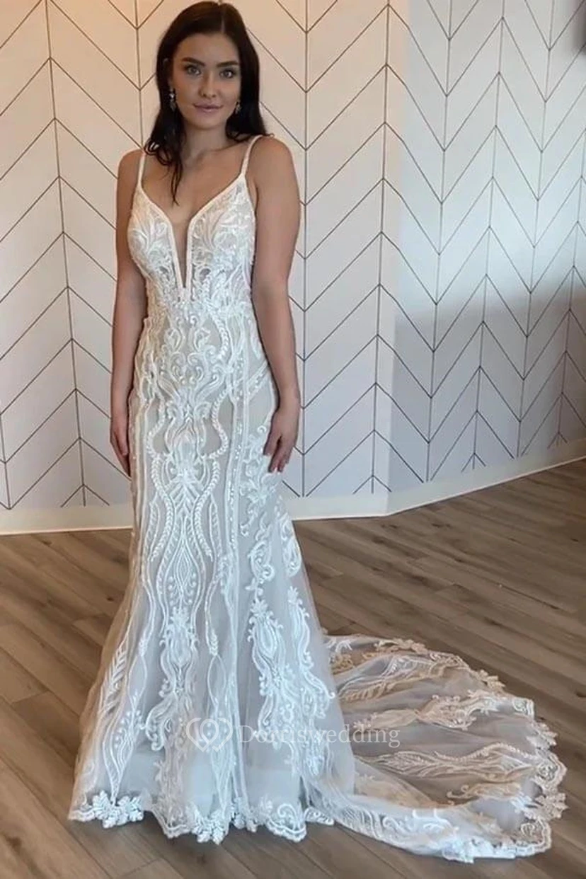 Exquisito vestido de novia de encaje estilo sirena con tirantes finos view 2