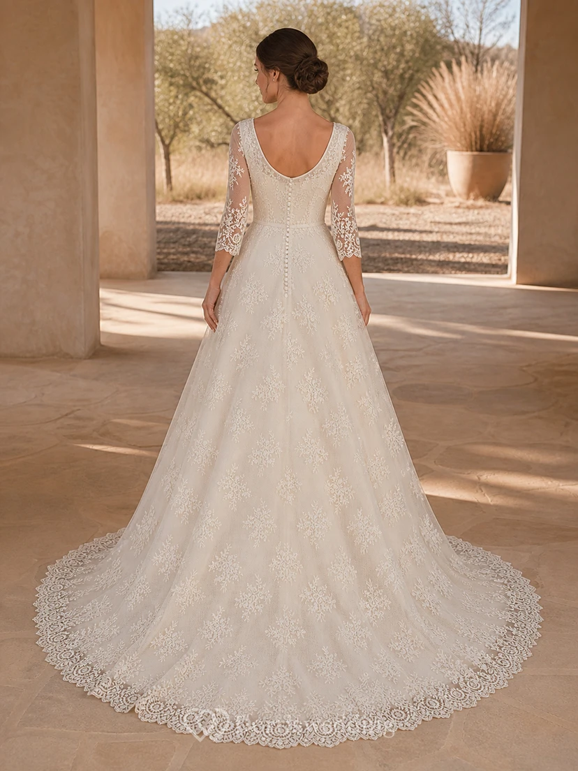 Vestido de novia modesto de corte A con escote redondo y mangas tres cuartos, largo hasta el suelo. view 2
