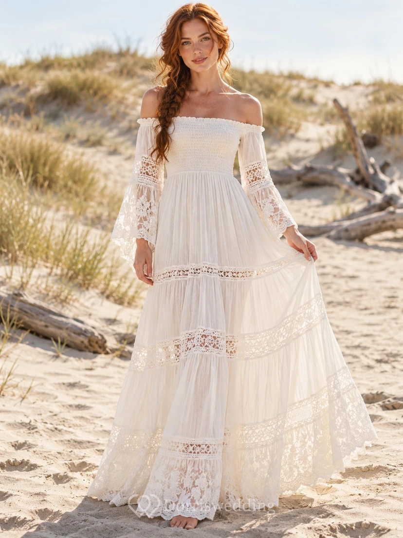 Robe de mariée maxi bohème à épaules dénudées, manches cloche et dentelle à volants