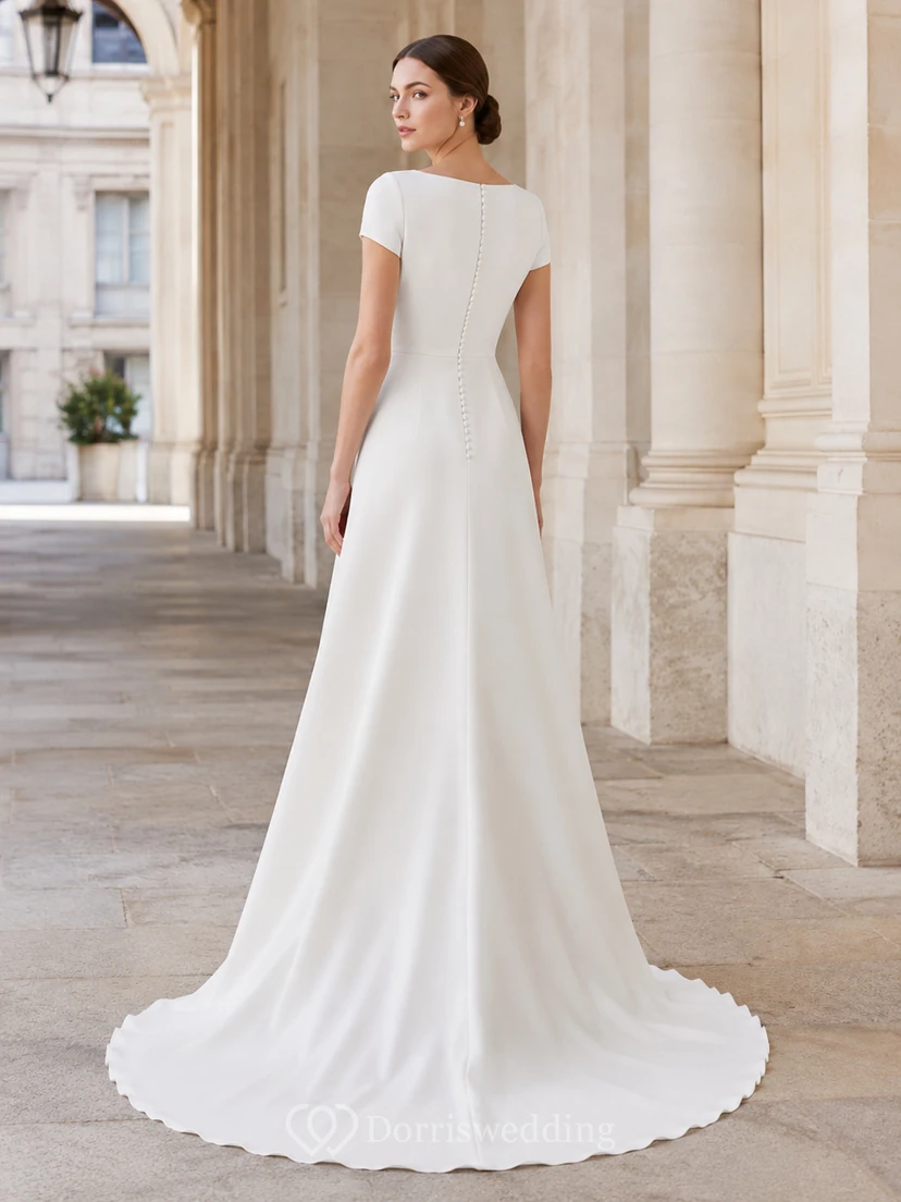 Robe de mariée simple, longue jusqu'au sol, en satin, à manches courtes et fourreau, style modeste, avec encolure bateau. view 2