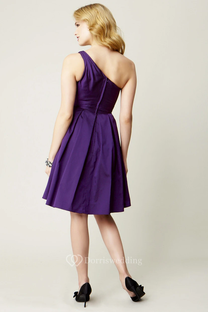 Knee-Length Sleeveless One-Shoulder Ruched Bridesmaid Dress view 2