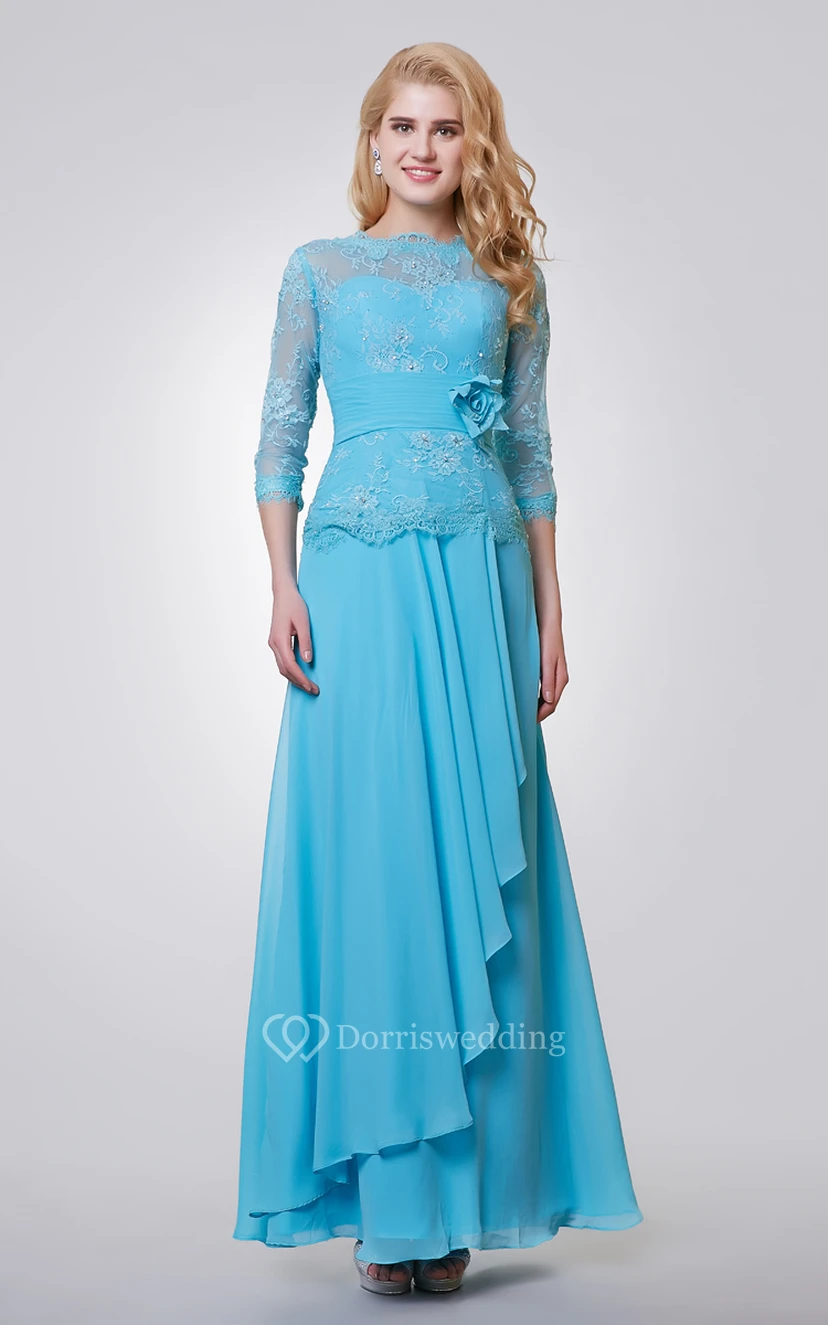 Langes Chiffon- und Spitzenkleid mit 3-4-langen Ärmeln und seitlicher Drapierung