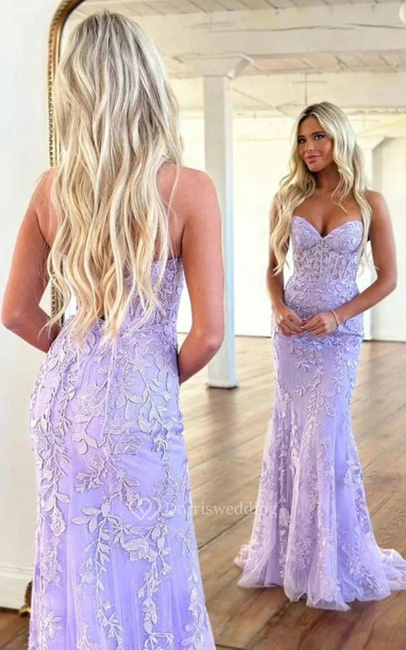 Sexy lila Meerjungfrauen-Etuikleid mit Spitzenapplikationen und Korsettrücken – perfektes Abendkleid für den Abschlussball view 3