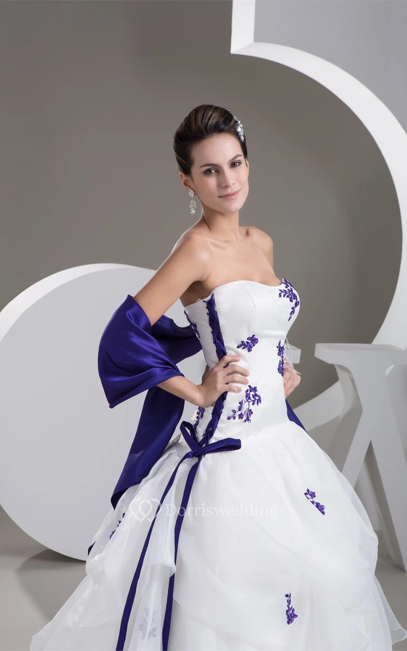 Sweetheart Ruffled Wrap and Ball-Gown With Lace view 6