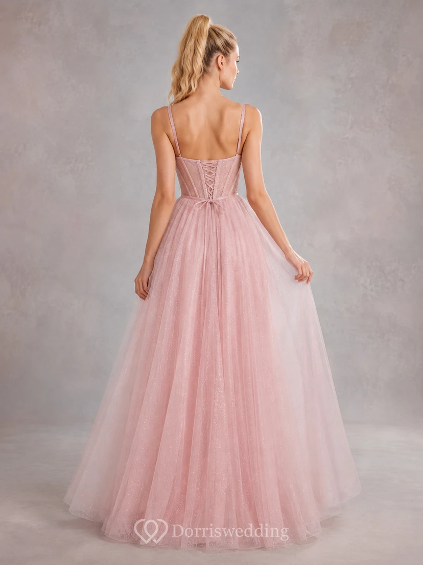 Vestido de fiesta largo hasta el suelo, de corte A, sin tirantes, de tul y con corsé color rosa empolvado view 2