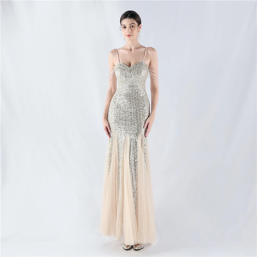Création de perles, de sequins et de tulle pour une robe de soirée, spectacle, animateur, réunion annuelle view 31