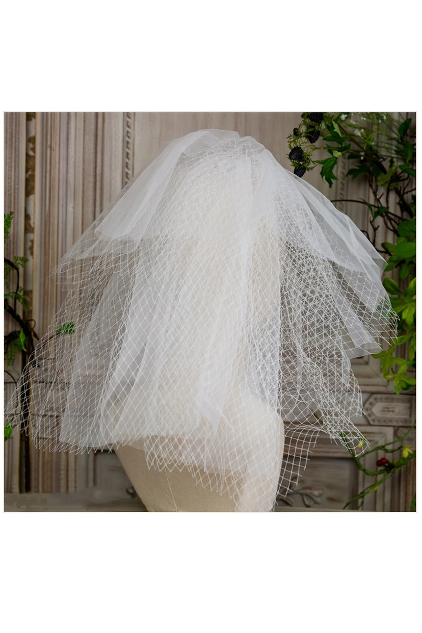 Chic White Two Layer Tulle Shoulder Veil view 4
