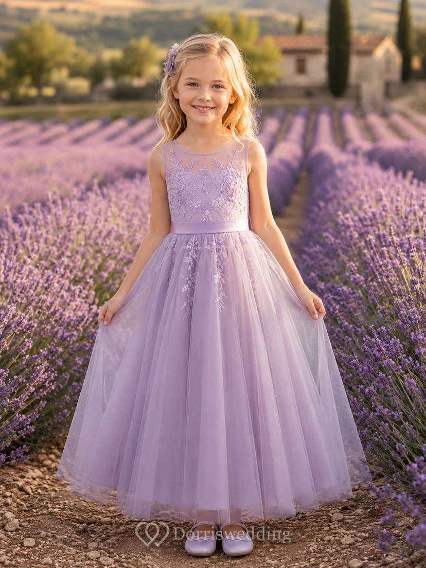 Blumenmädchenkleid aus lavendelfarbener Spitze und Tüll, A-Linie, Rundhalsausschnitt, Teelänge