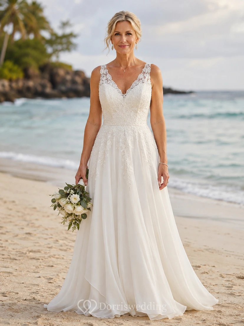 Robe de mariée trapèze à fines bretelles pour mariées d'âge mûr, avec corsage en dentelle